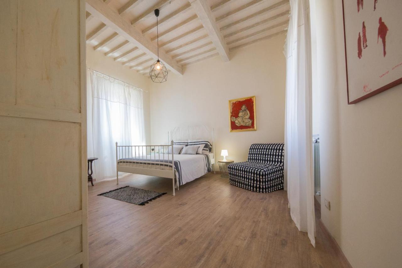 B&B In Acquaviva Livorno Eksteriør bilde